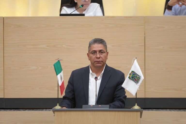 Diputado Marcos Castro plantea programa gratuito de reposición de documentos tras afectaciones en la Sierra Norte