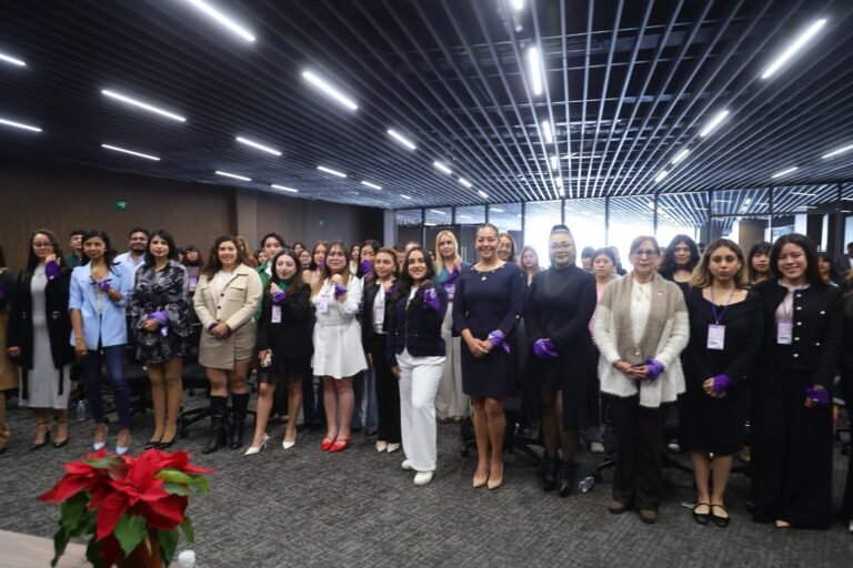 Realizan en el Congreso Primer Parlamento Estatal de Mujeres Jóvenes