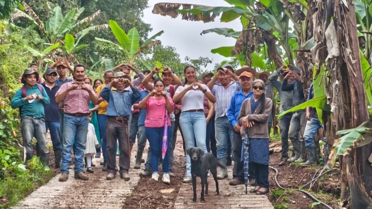 Obra comunitaria fortalece la riqueza comunitaria de las y los productores