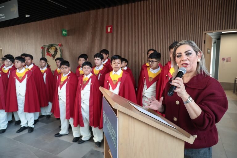 Se presenta Coro Navideño en el Congreso del Estado