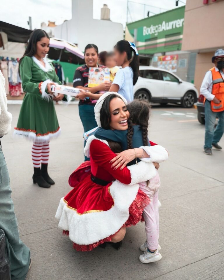 Sorprende la diputada Graciela Palomares con más de tres mil juguetes a niñas y niños del Distrito 16