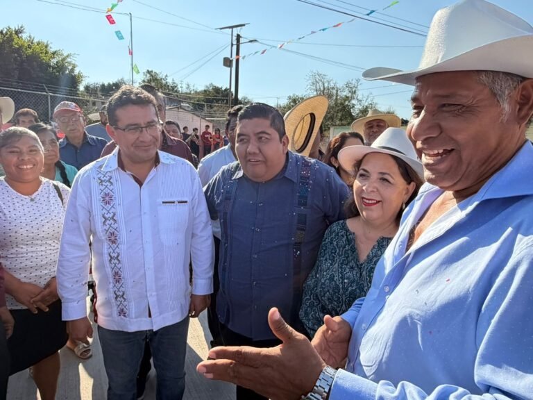 Fortalece Pavel Gaspar infraestructura local con nueva calle en Olomatlán&nbsp;