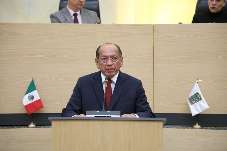 Ante el Pleno del Congreso del Estado comparece el titular de la Secretaría de Gobernación