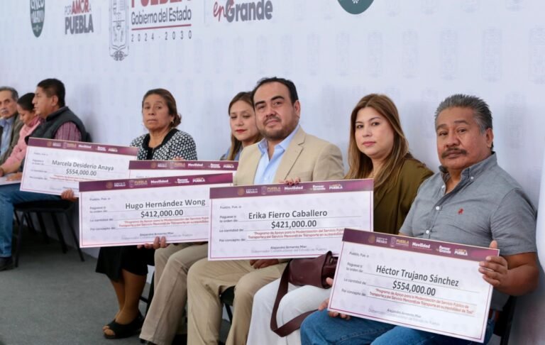 Entrega Armenta más de 11 MDP a fondo perdido para unidades nuevas de transporte público