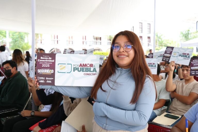 Educación es un derecho, no un privilegio, afirma Laura Artemisa, llama a inscribirse a Becas de Conectividad