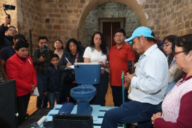 Realizan con éxito taller de plomería en marco del Día Mundial del Agua