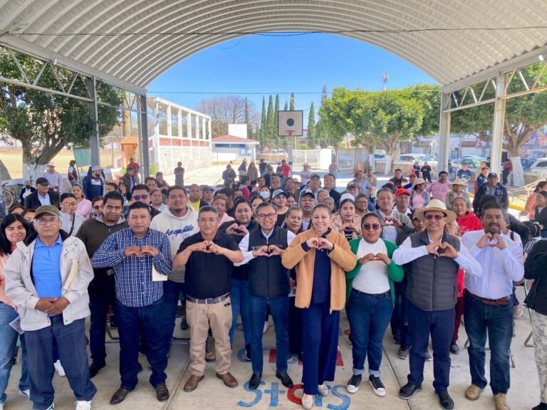 Trabajo de gestión y suma de voluntades permiten el bienestar en San Baltazar Tetela: José Luis Figueroa