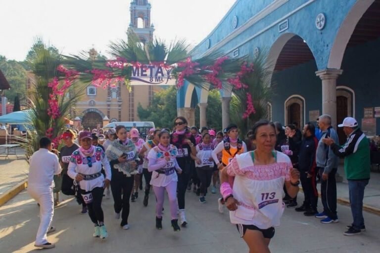 Mujeres en Zacatlán corren por la libertad, respeto a sus derechos y una vida sin violencia