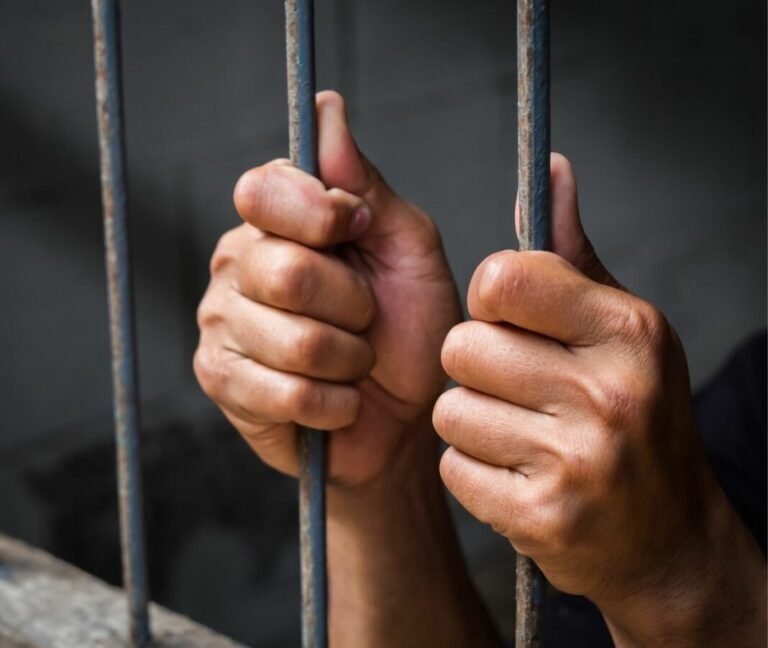 Condenan a 45 años de prisión a feminicida en Puebla