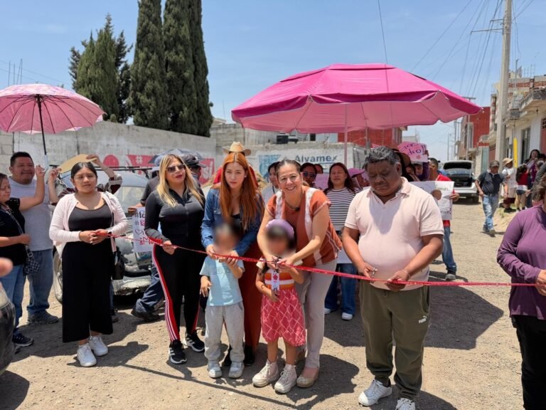 Reconoce Laura Artemisa resultados y capacidad de mujeres en Obra Comunitaria
