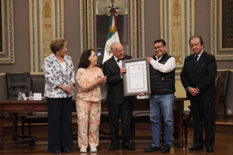 Reconoce Congreso del Estado a Fernando García Limón, fundador del Club y Museo del Automóvil&nbsp;