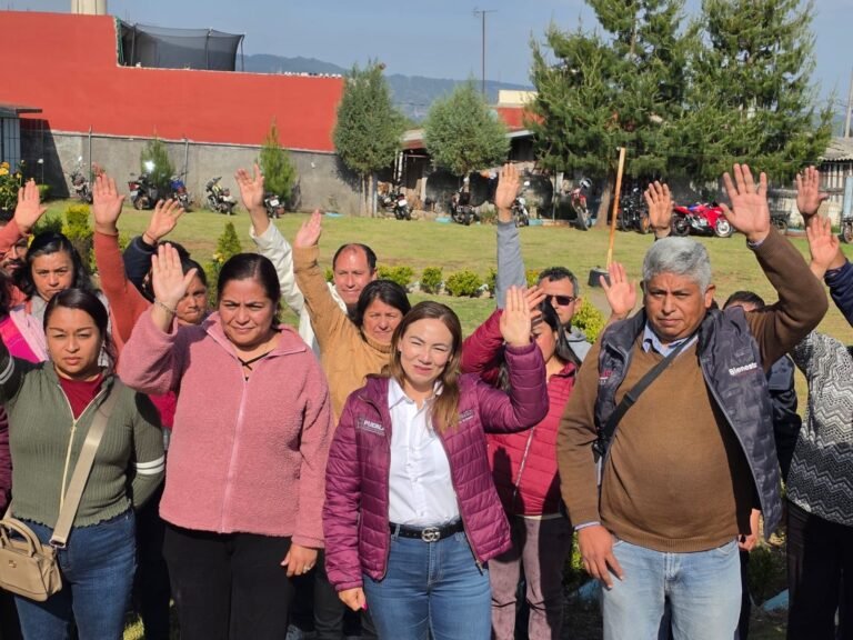 Oliva Lecona impulsa obra comunitaria en Las Lajas, Zacatlán