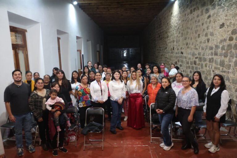 Más de 110 participantes inician capacitación con el programa Impulsa Mujer en Zacatlán