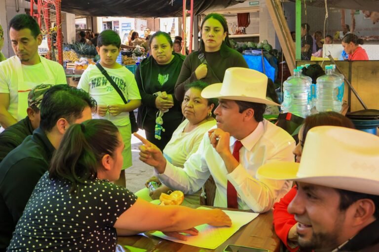 Juan Rivera Trejo inicia la regularización del Mercado Municipal Guadalupe con un censo para brindar certeza jurídica a locatarios