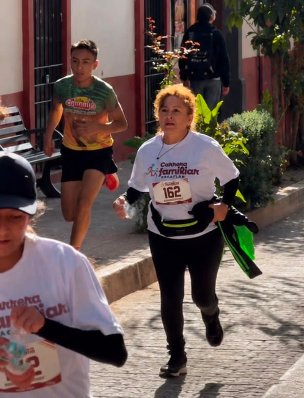 Lastiri Yamal destaca ambiente familiar y deportivo durante carrera en Zacatlán