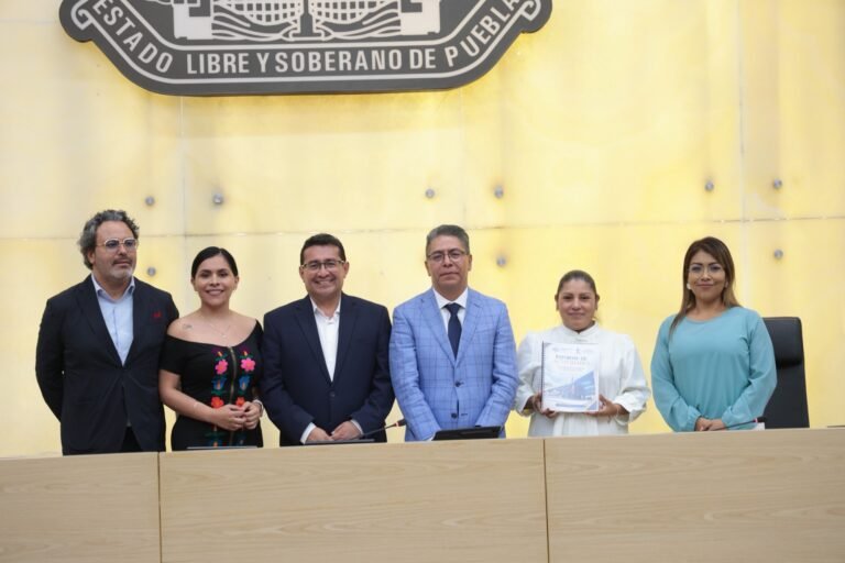 Presenta diputado Marcos Castro informe de actividades de la Mesa Directiva
