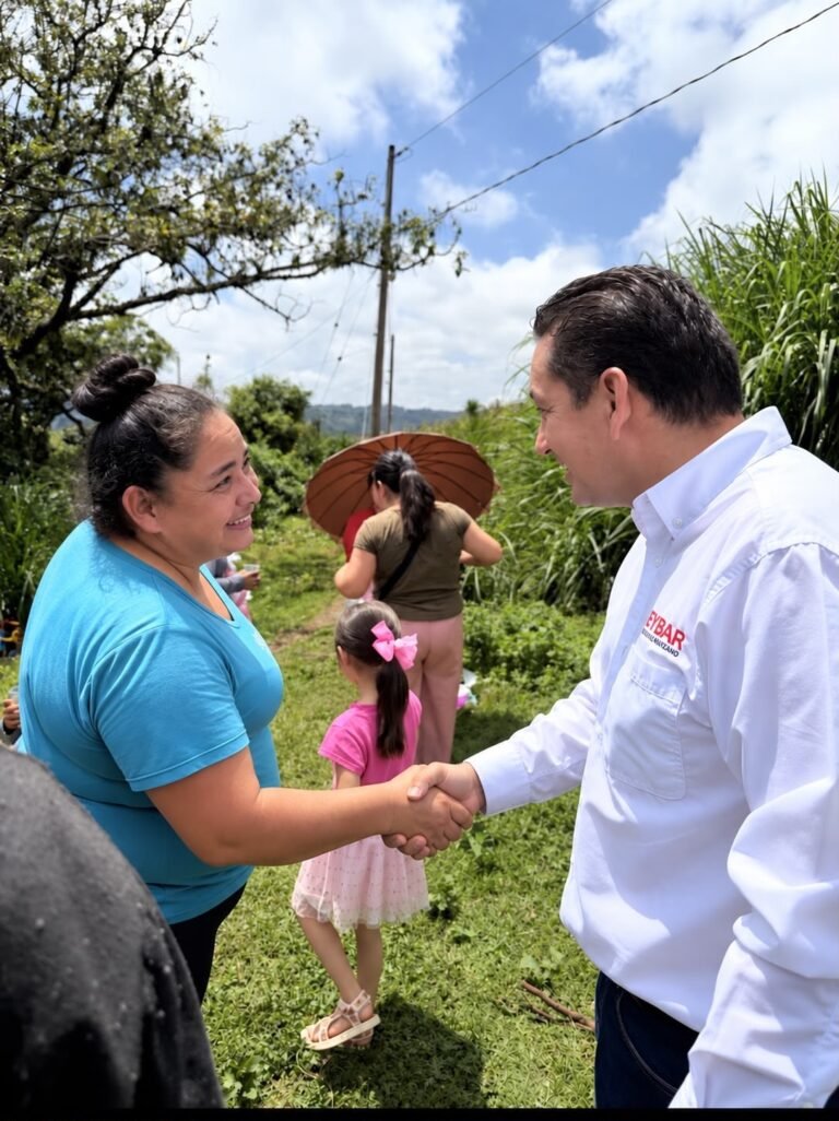 “Conocemos #Zacatlán porque aquí nacimos, vivimos y hemos caminado siempre”: Eybar