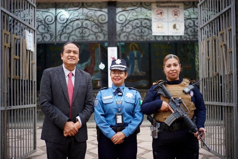 Policía Estatal Turística refuerza la seguridad en Chignahuapan ante la alta afluencia de visitantes
