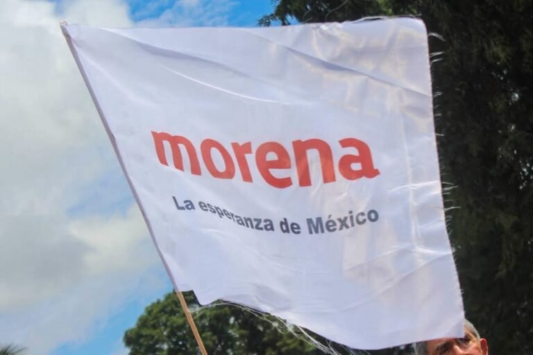 Morena publica convocatoria para coordinaciones municipales; alcaldes podrán permanecer en funciones